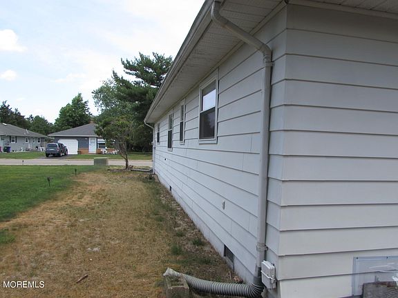 3rd image of 5 Aruba Ct