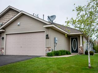 820 Fairfield Pl NW, Isanti, MN 55040
