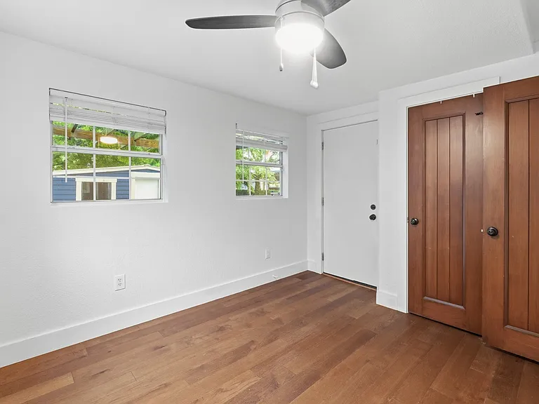 1137 Nickols Ave — Photo 16