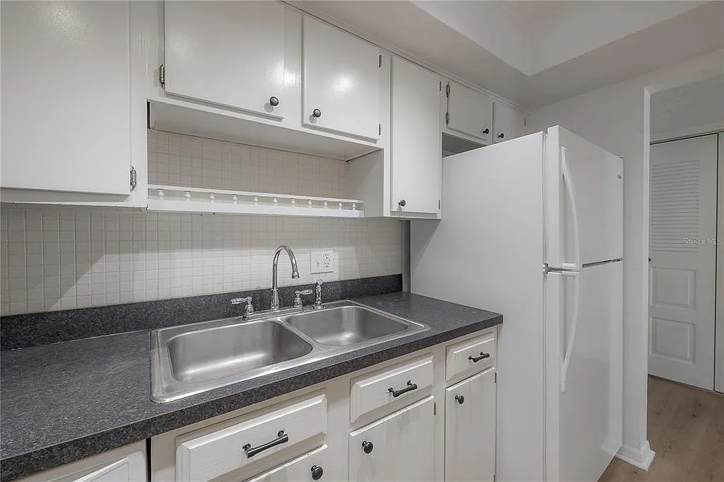 2 bed, 2.0 bath, 1120 sqft, $2,100 — Photo 4