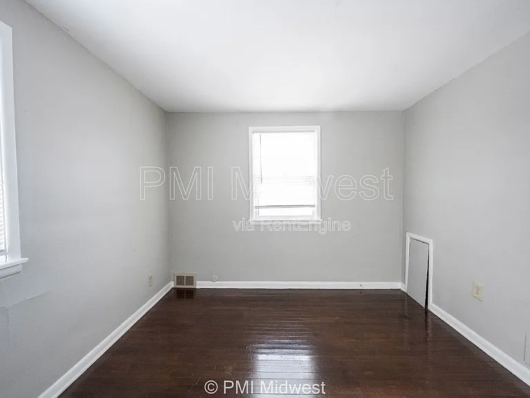 1857 W 60th St — Photo 17