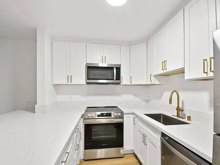 801 2nd Street — Photo 21