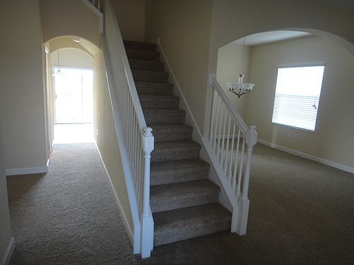 2nd image of 2025 Lake Side Ave