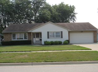 7381 Gladiola Ave, Elgin, IL 60133