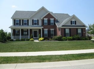 13948 Twin Lakes Cir E, Carmel, IN 46074