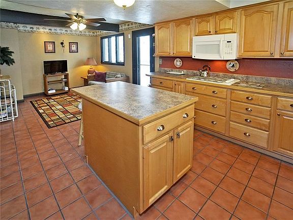 5th image of 3512 Ivy Dr