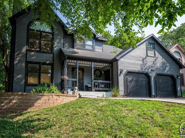 3844 SW Cambridge Ct, Topeka, KS 66610
