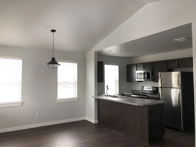 1511 S 11th St W #101 — Photo 9