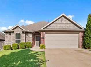 3077 N Downs Ave, Fayetteville, AR 72704