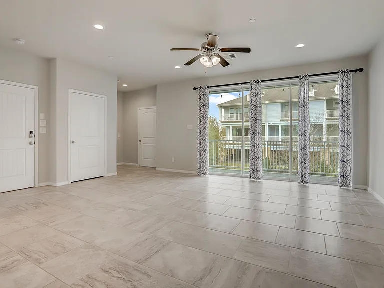 2714 Veranda Fls — Photo 15