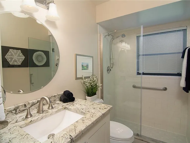 5635 Golf Pointe Dr #101 — Photo 19