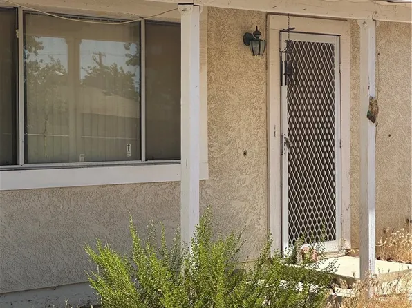 17821 Longmeadow Ave, Lake Los Angeles, CA 93591