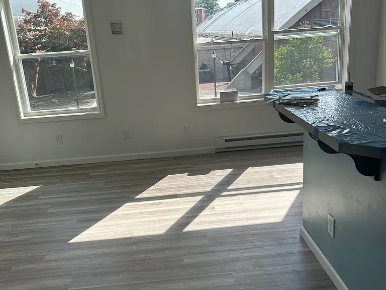 212 Smith St — Photo 16
