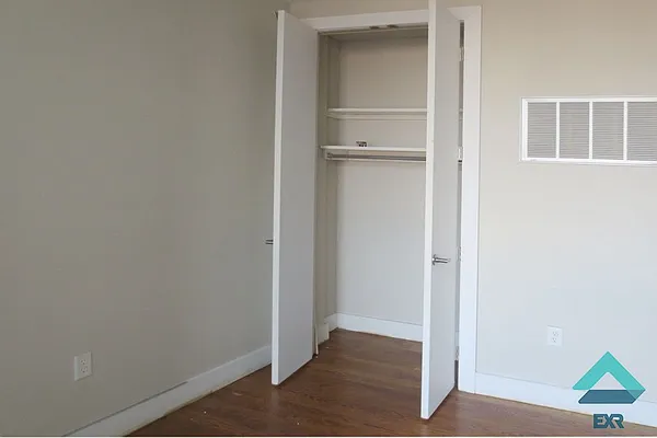 Rented by EXR | media 4