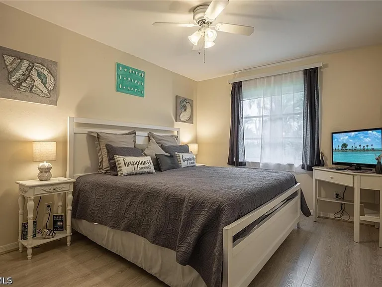 4123 SW 26th Pl — Photo 28