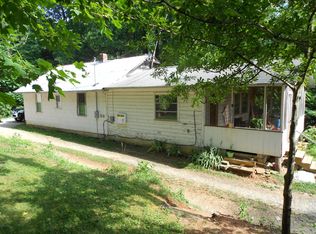 114 Riverview Rd, Tryon, NC 28782