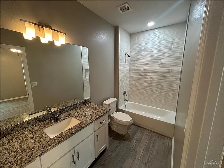 1805 Stauffer St #3 — Photo 13