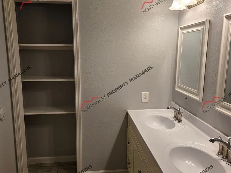 212 Galaxie Rd — Photo 22