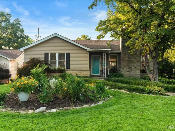 573 Drury Ln, Saint Louis, MO 63122