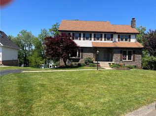 1090 Manor Vue Ct, Delmont, PA