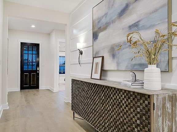 The Grove at 6 Creeks Clebourne Foyer