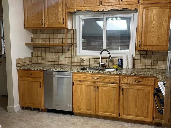 5th image of 2511 S Vrain St