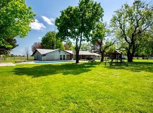 199 County Road 4114, Campbell, TX 75422