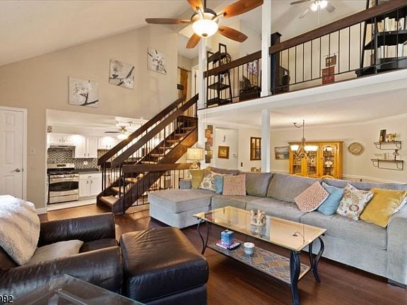 4th image of 143 Kingsberry Dr #143