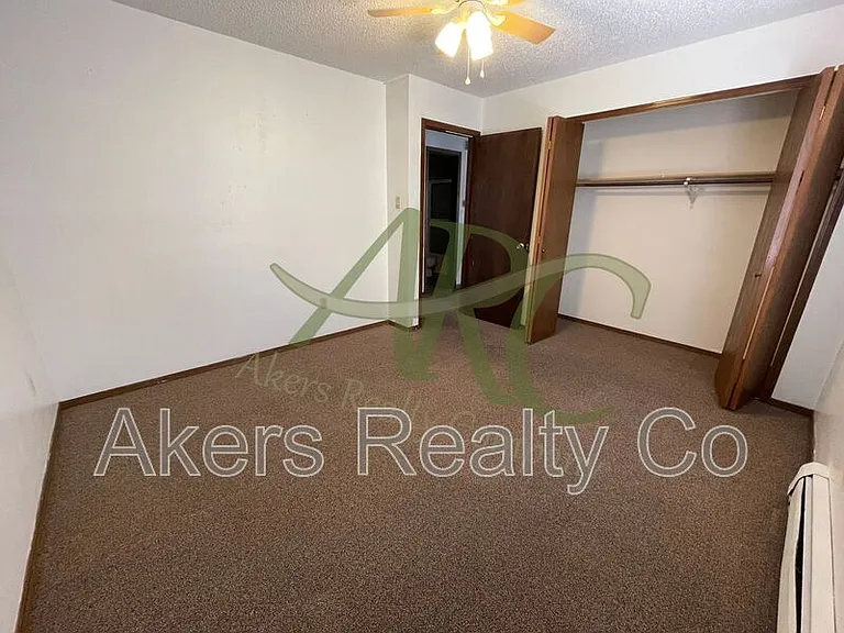 1322 Anita St — Photo 12