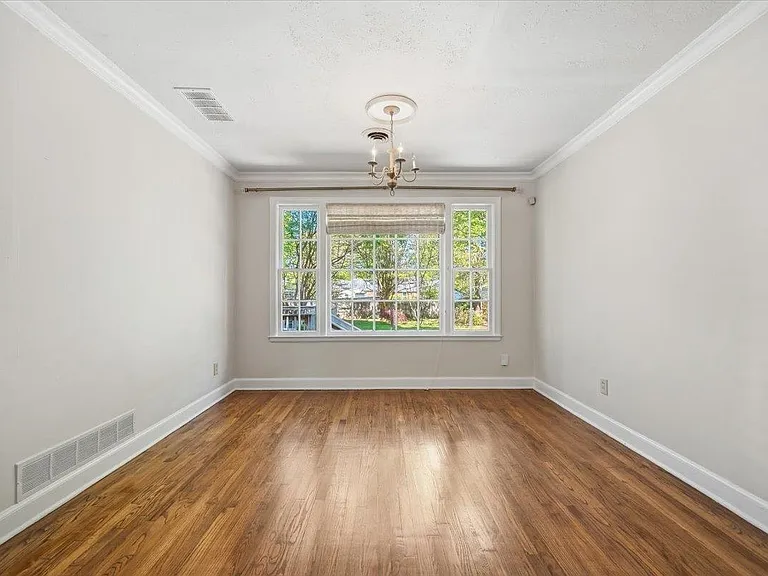 3784 Philwood Ave — Photo 9