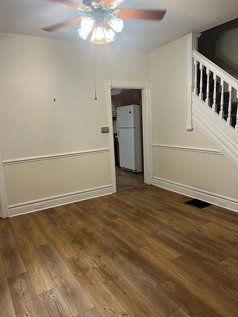 Newly remodeled 3 bedroom home in fantastic Carlisle Neighborhood — Photo 2