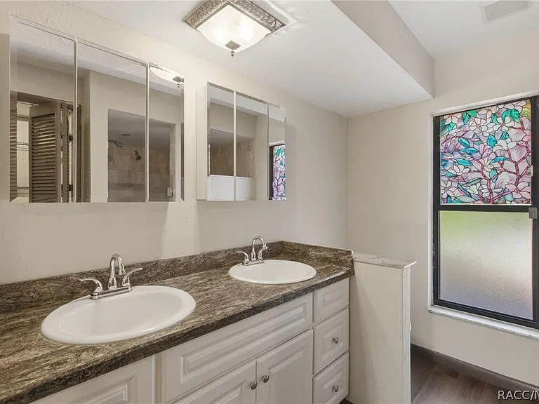 3632 N Honeylocust Dr — Photo 14