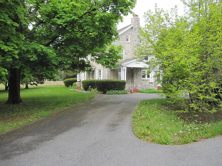 Exterior Driveway