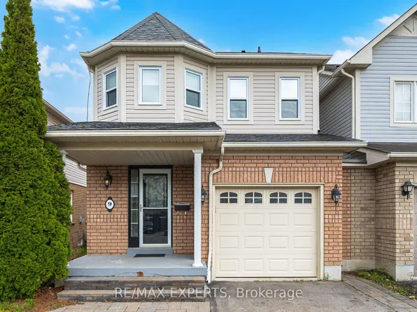 9 Catkins Cres, Whitby, ON L1R 3A2
