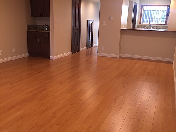 3rd image of 624 E Cedar Ave APT E