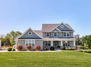 612 Joyce Ann Dr, Ballwin, MO