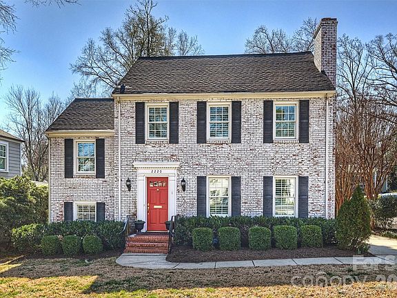 2nd image of 2220 Colony Rd