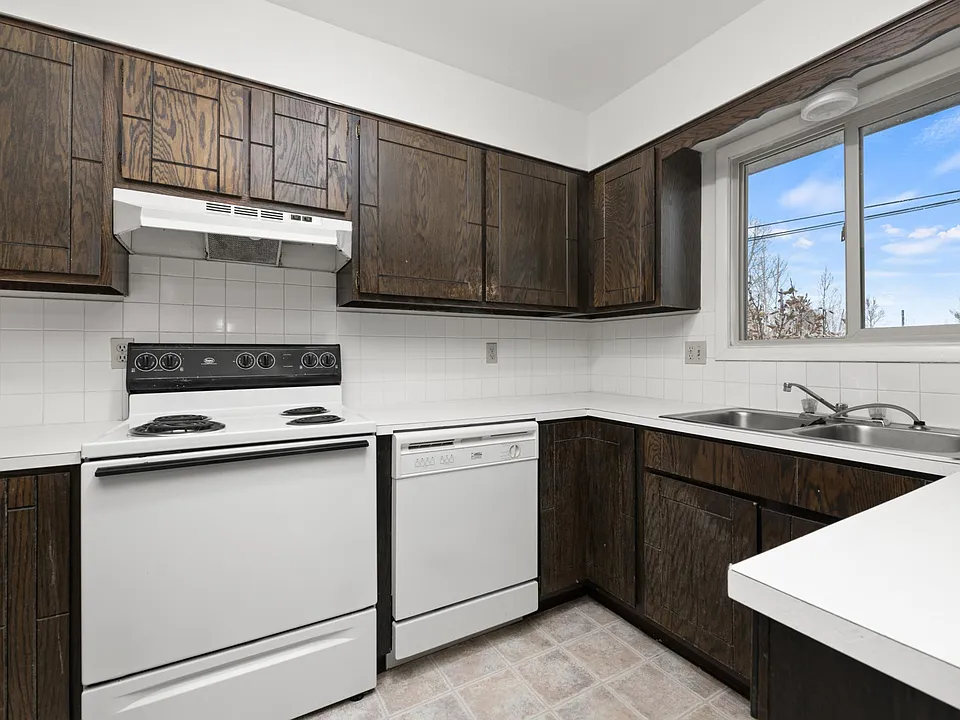 315 S 23rd St #11-12