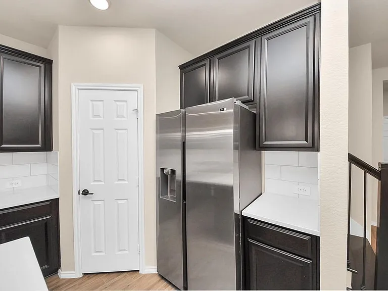 10325 Harmon Smith Dr — Photo 4
