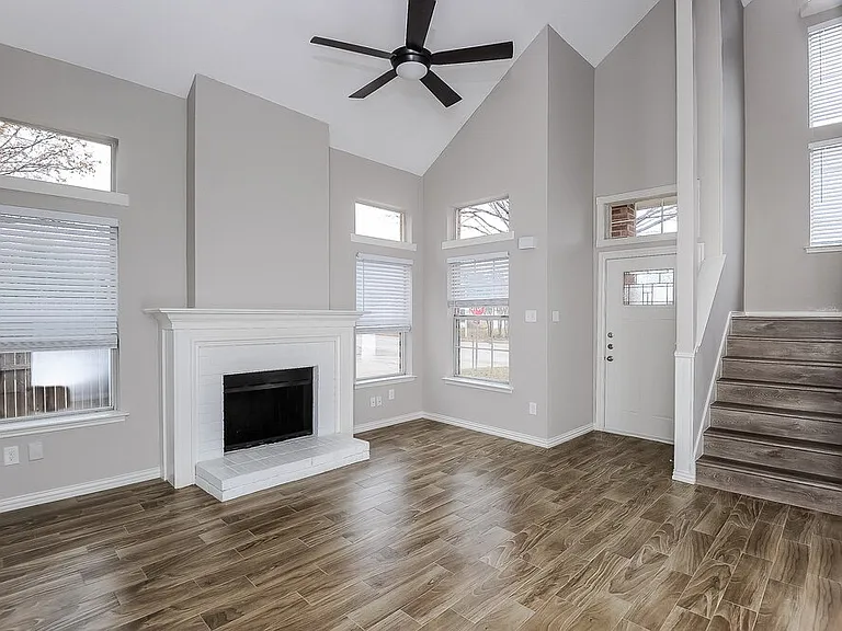 8500 Charleston Ave — Photo 4