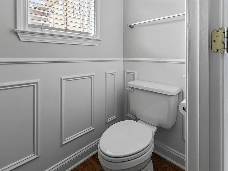 206 S Cedar St — Photo 18