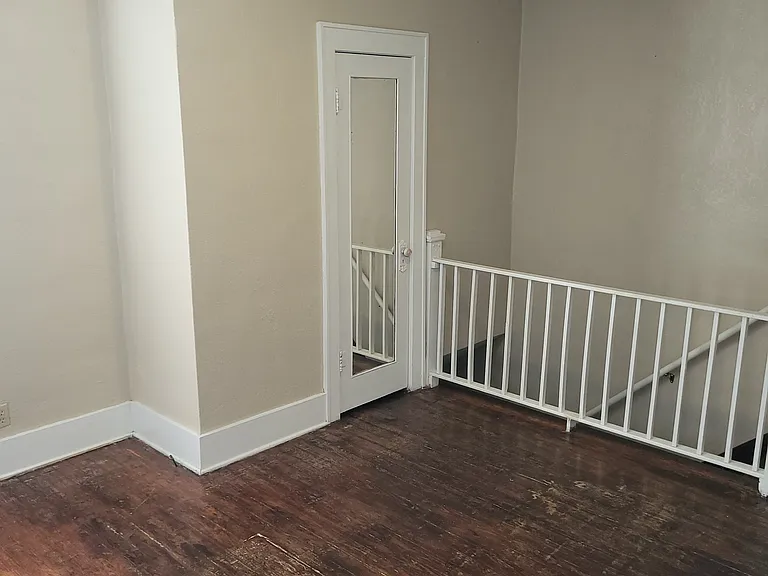 748 N Woodrow Ave — Photo 20