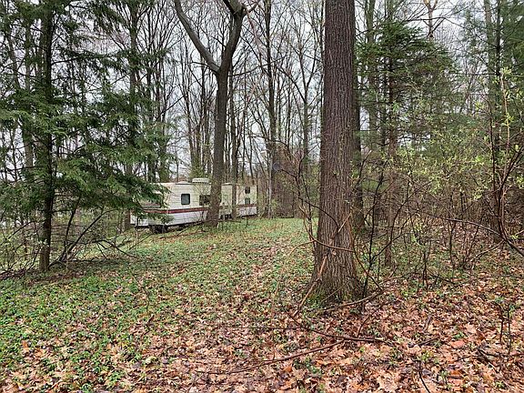 3rd image of E Rossel Lake Rd