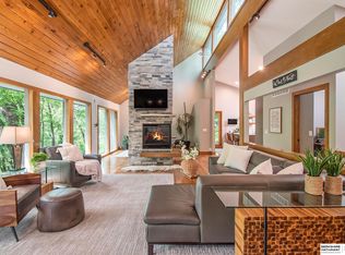 1606 Camp Gifford Rd, Bellevue, NE 68005