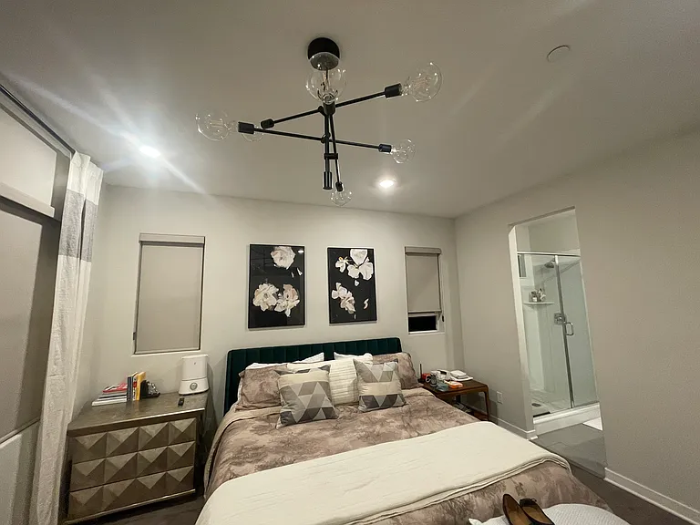102 Fonseca St — Photo 5