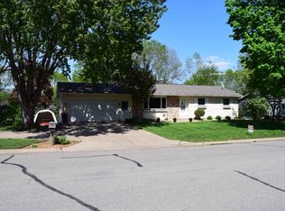 3628 Graves Dr, Red Wing, MN 55066