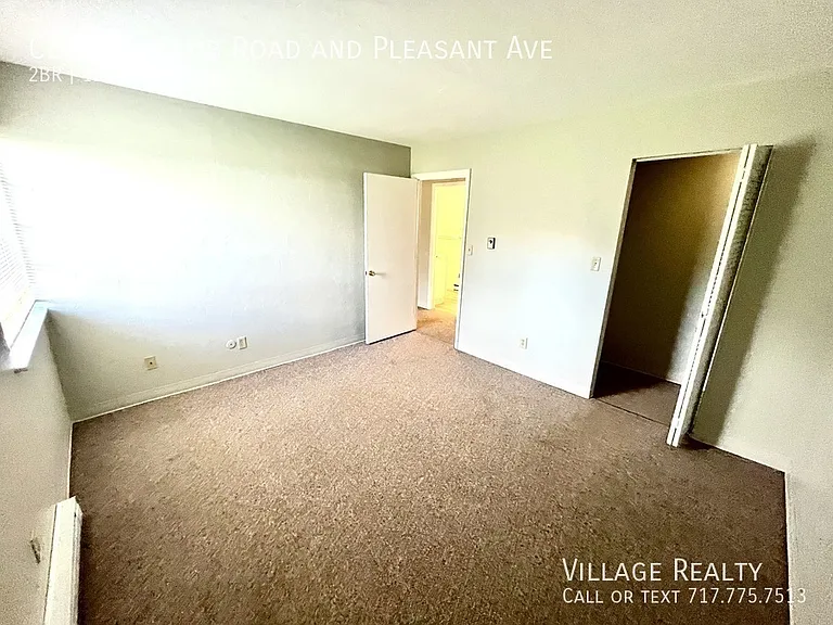 Country Club Rd — Photo 18