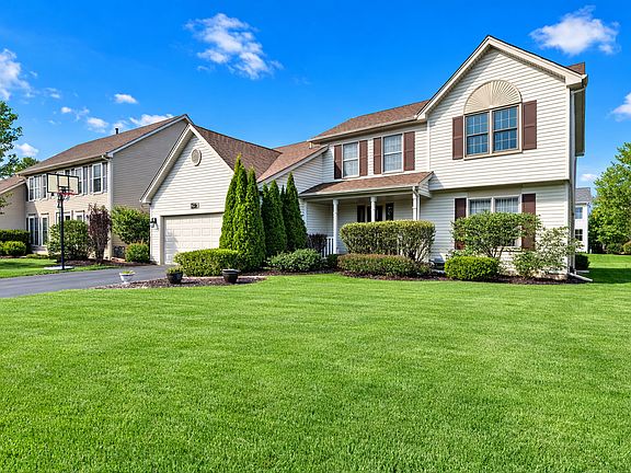 2nd image of 3730 Baybrook Dr