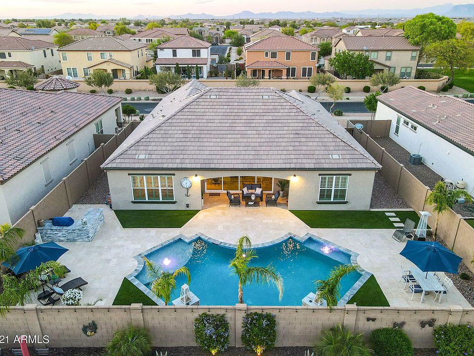 1st image of 22355 E Creekside Dr