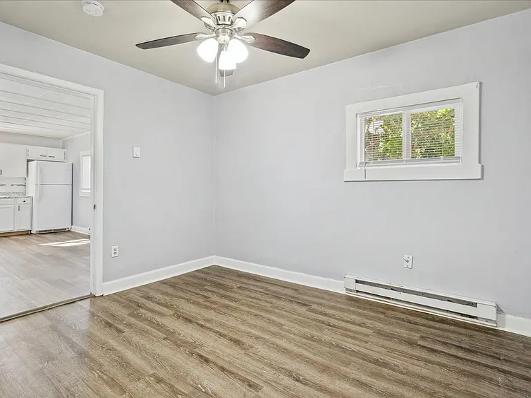 222 Woodhaven Rd #A — Photo 7